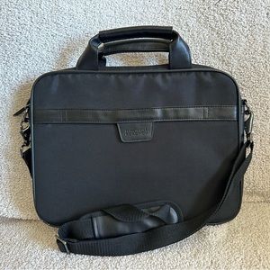 ‼️ LIKE NEW - KENNETH COLE LAPTOP CASE ‼️